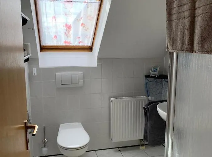 Am Froschteich 아파트 *